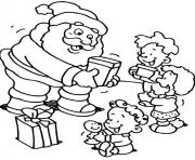 Printable christmas s for kids santa giving some gifts to kids74f2 coloring pages